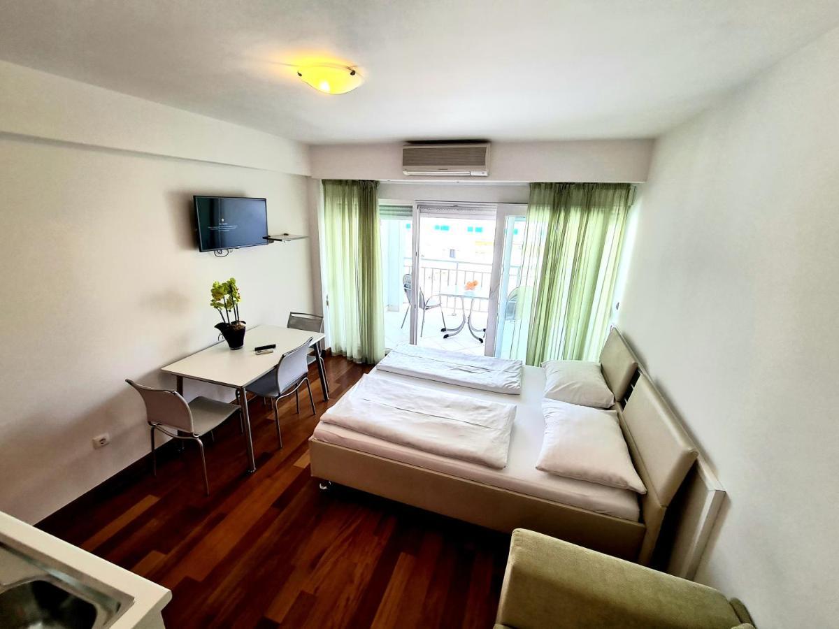 Apartments Veronika Makarska Buitenkant foto