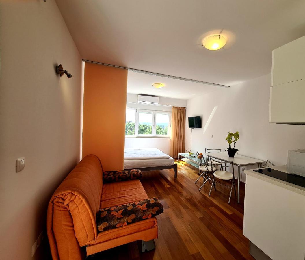 Apartments Veronika Makarska Buitenkant foto